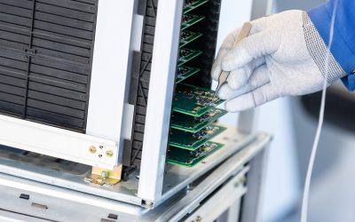 SMD vagy THT? – Melyik beültetési technológia ideális a projektedhez?